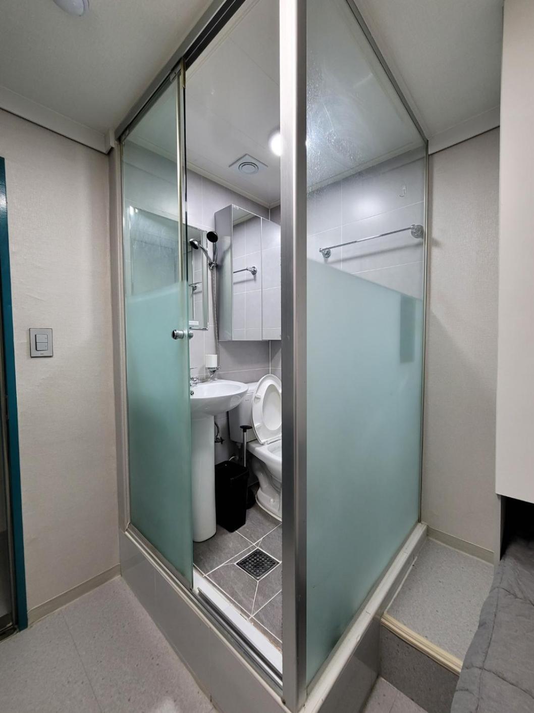 Female Only - Coco Stay Jongno Hyehwa Station سيول المظهر الخارجي الصورة