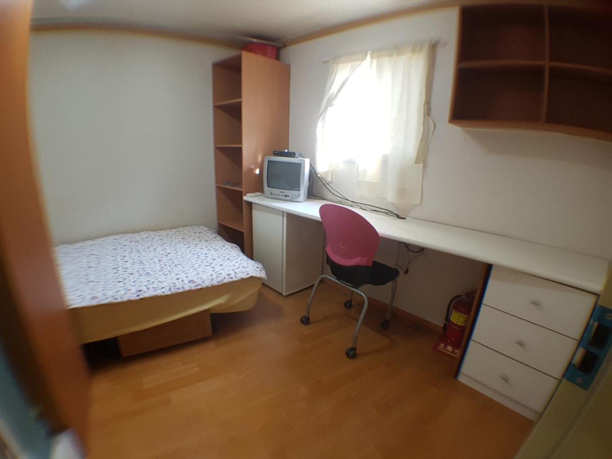 Female Only - Coco Stay Jongno Hyehwa Station سيول المظهر الخارجي الصورة