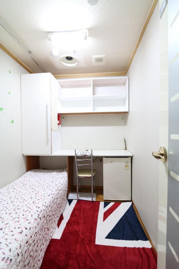 Female Only - Coco Stay Jongno Hyehwa Station سيول المظهر الخارجي الصورة